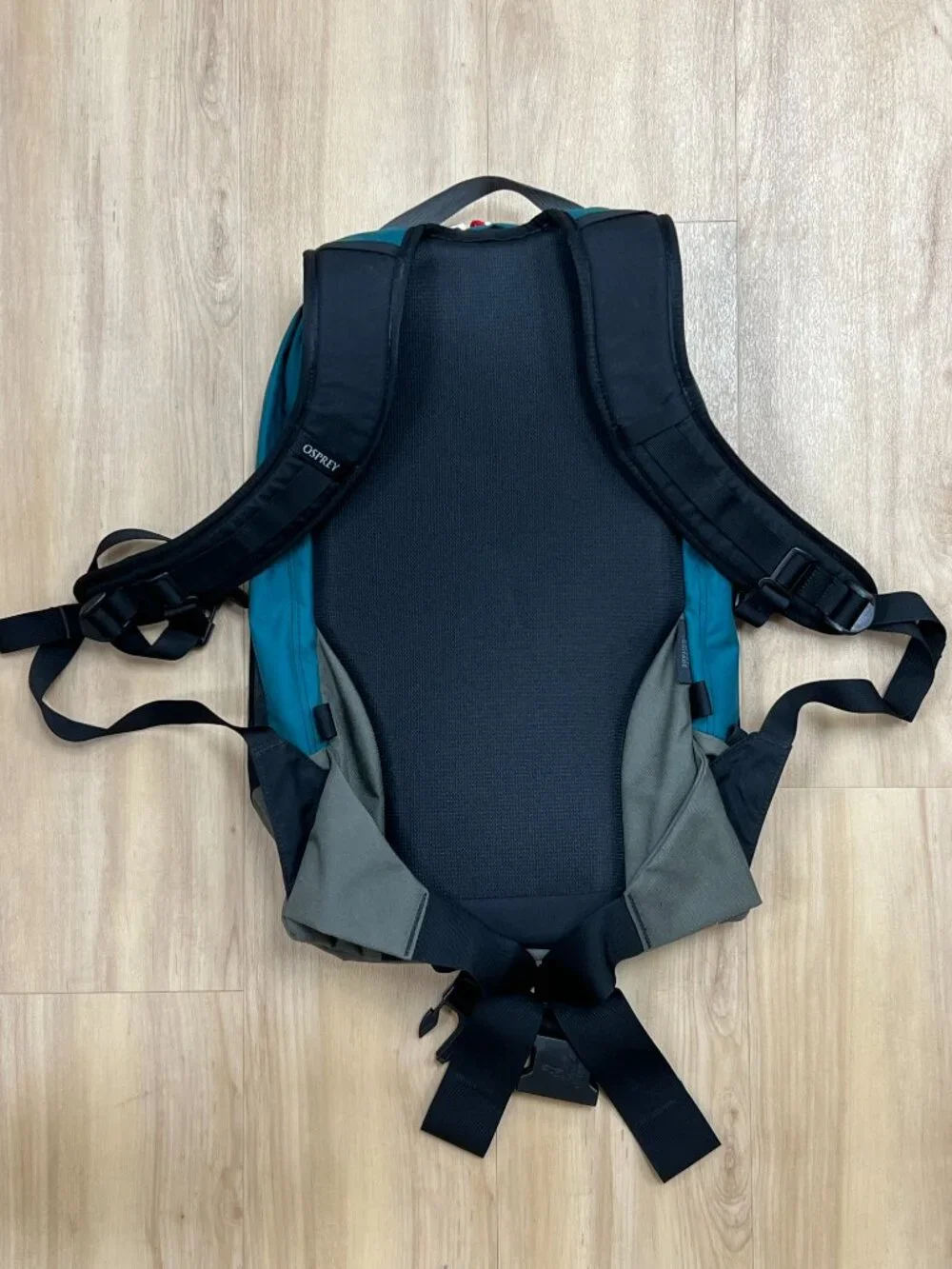 Osprey Heritage Simplex 20L hiking camping backpack retro gorpcore